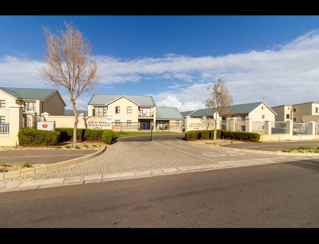 2 BEDROOM APARTMENT SOLD IN BURGUNDY ESTATE